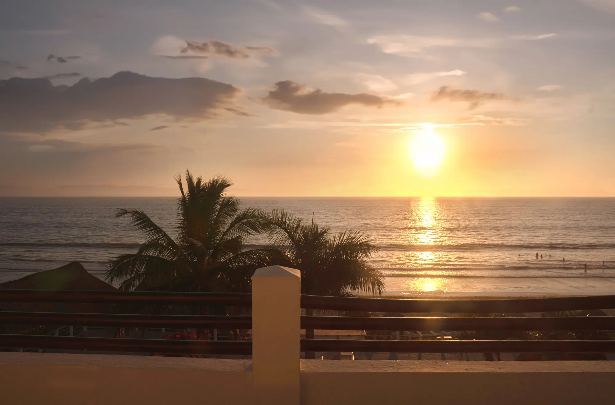 Atardecer en la playa de Nuevo Vallarta